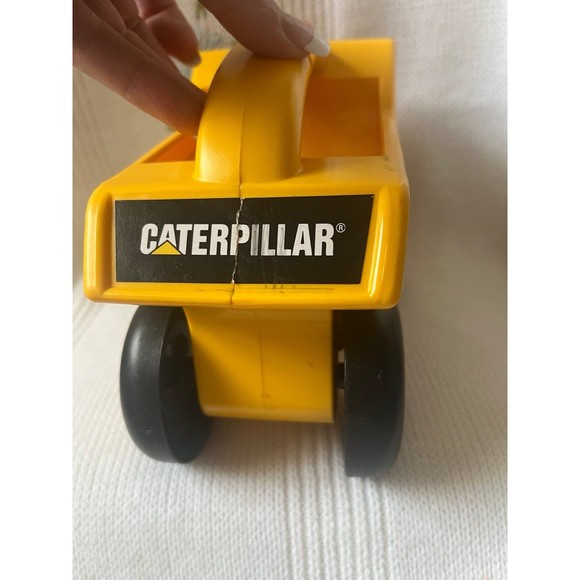 Caterpillar Light Up Dump Truck - Picture 7 of 7